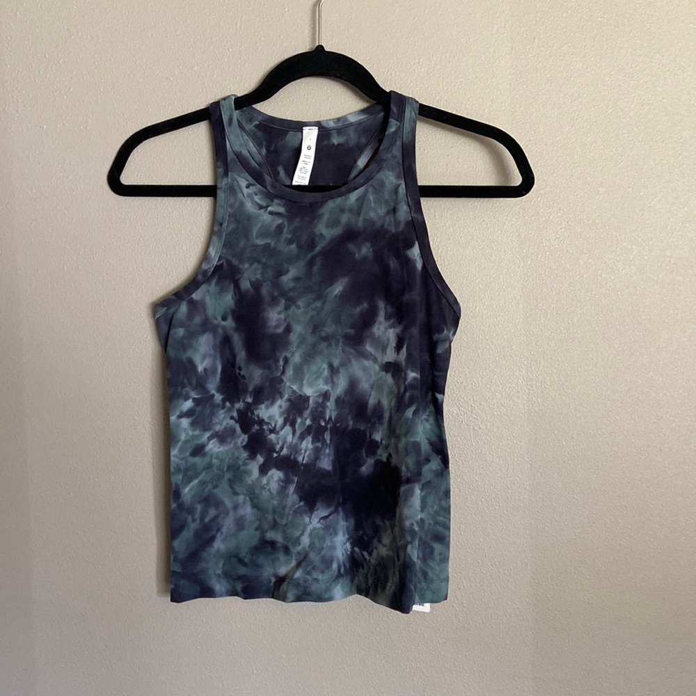 🍋 NWT Lululemon Align Waist-Length Racerback size 8